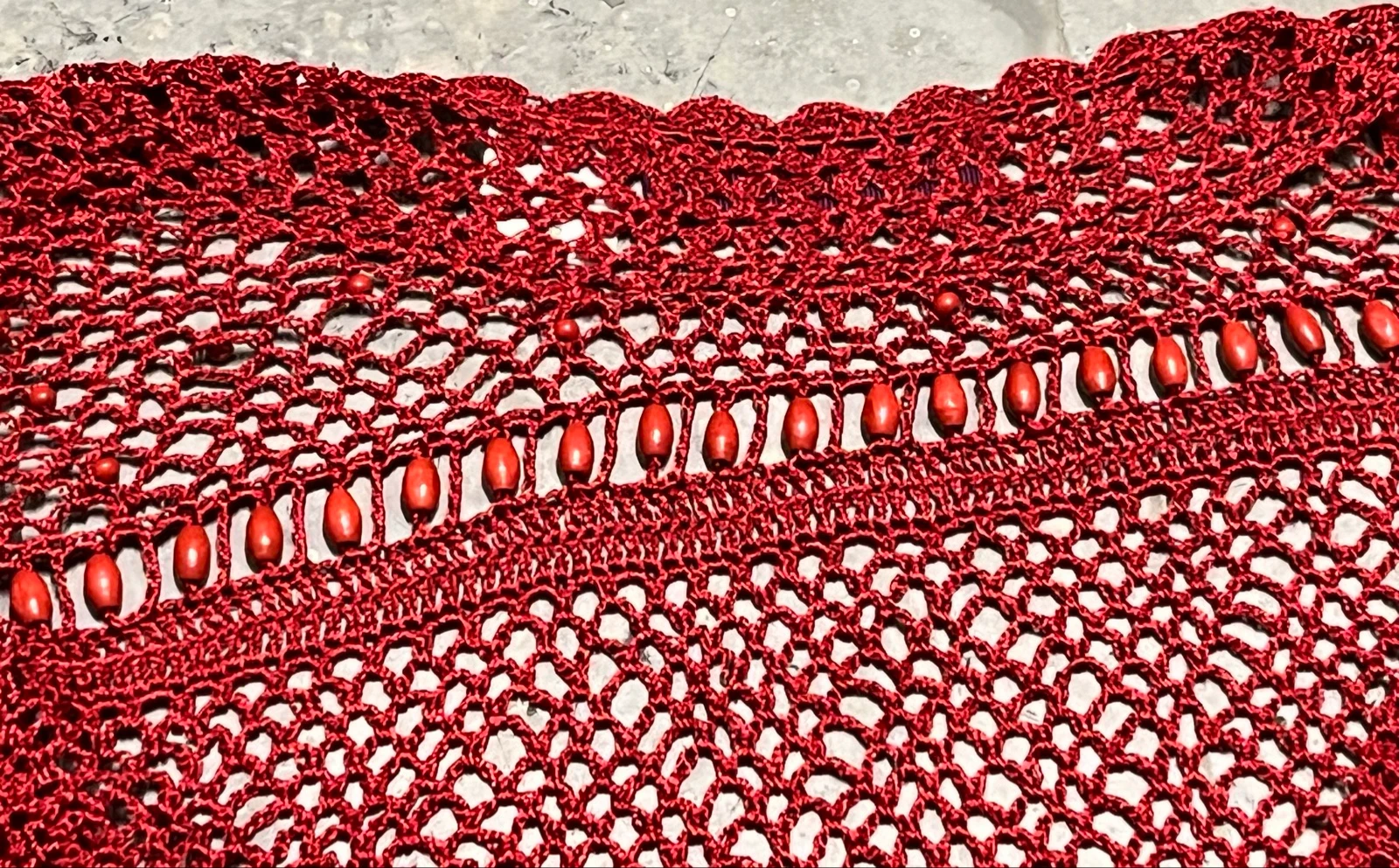 Bolero de ganchillo rojo con cuentas – photo 17